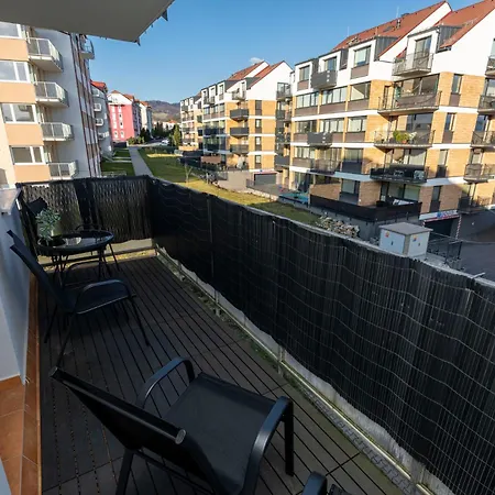Alure Residences 13 & 24h Self Check-in, Fireplace,private Parking In Front Of The Building Included, New Building, Area With Meadows And Forests