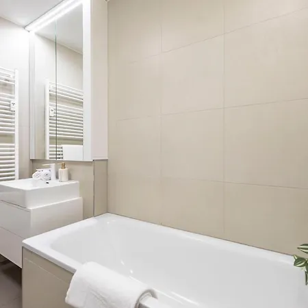 Apartmán Alure Residences 13 & 24h Self Check-in, Fireplace,private Parking In Front Of The Building Included, New Building, Area With Meadows And Forests *
