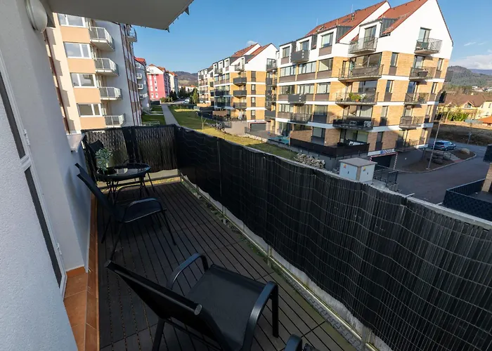 Alure Residences 13 & 24h Self Check-in, Fireplace,private Parking In Front Of The Building Included, New Building, Area With Meadows And Forests