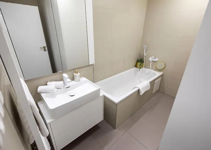 Alure Residences 13 & 24h Self Check-in, Fireplace,private Parking In Front Of The Building Included, New Building, Area With Meadows And Forests Appartement *